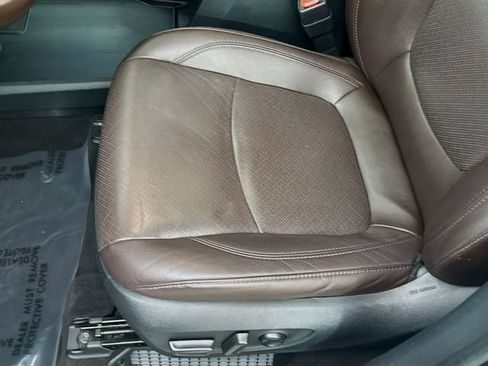 Used 2021 Toyota Sienna Platinum image 19