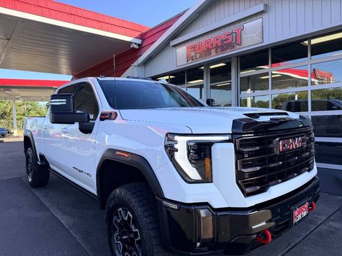 Used 2024 GMC Sierra 2500 AT4X AWD/4WD image 16