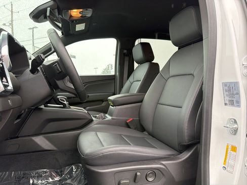 Used 2025 GMC Canyon Elevation w/ Convenience Package image 9