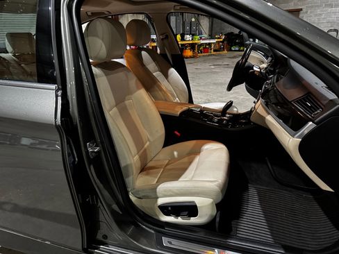 Used 2014 BMW 528i Sedan image 26