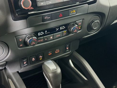 Used 2024 Nissan Frontier SL w/ Technology Package RWD image 23