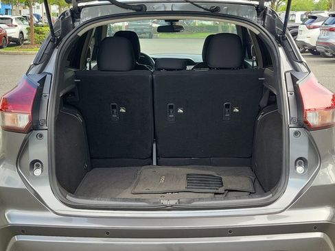 Used 2025 Nissan Kicks Play S FWD image 5