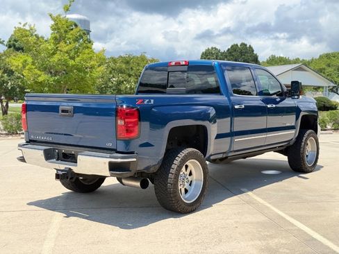 Used 2019 Chevrolet Silverado 2500 LTZ w/ Duramax Plus Package AWD/4WD image 8