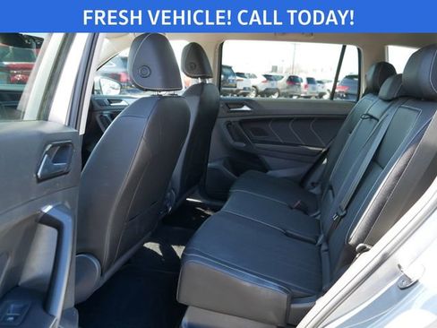 Certified 2023 Volkswagen Tiguan SE image 17