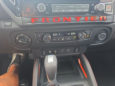 New 2026 Nissan Frontier PRO-4X w/ Pro-4x Convenience Package AWD/4WD image 13