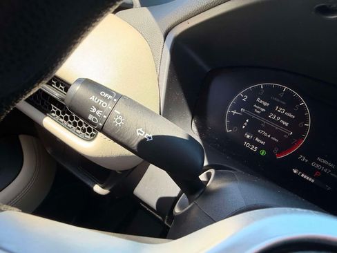 Used 2024 Honda HR-V LX image 28