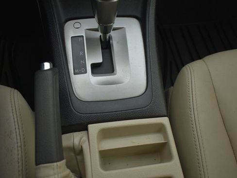 Used 2013 Subaru Crosstrek 2.0i Limited w/ Popular Pkg 2 image 26