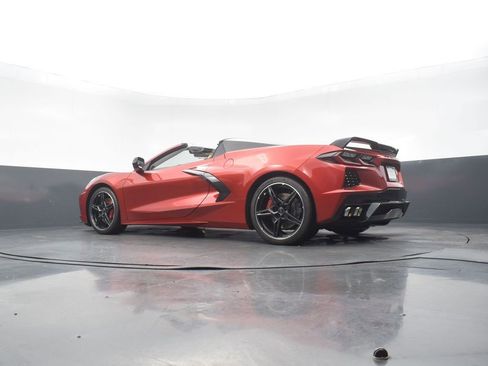 Used 2021 Chevrolet Corvette Stingray Premium Conv w/ Z51 Performance Package image 40