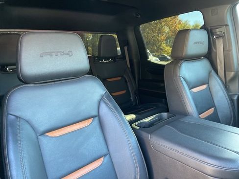 Used 2024 GMC Sierra 1500 AT4 w/ Technology Package image 31