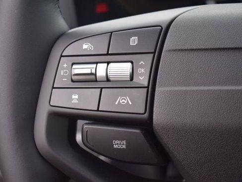New 2026 Kia Sportage LX FWD image 24