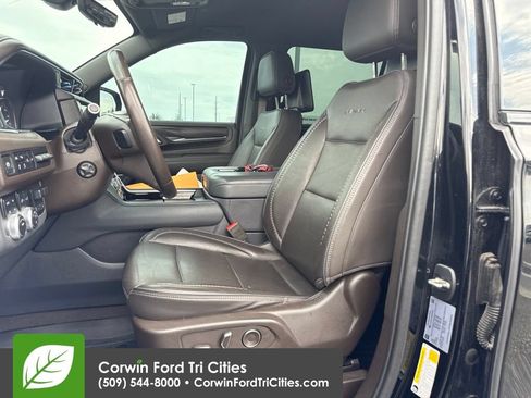 Used 2021 GMC Yukon XL Denali w/ Advanced Technology Package AWD/4WD image 5