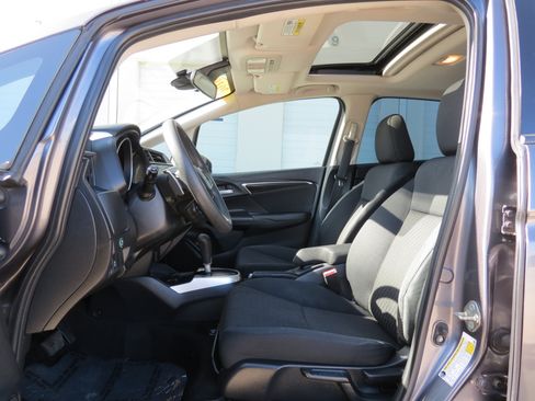 Used 2018 Honda Fit EX image 26