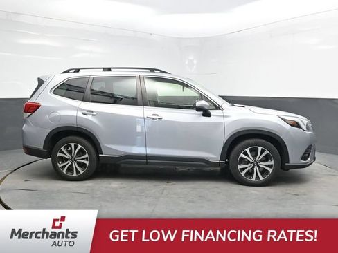 Used 2023 Subaru Forester Limited AWD/4WD image 9