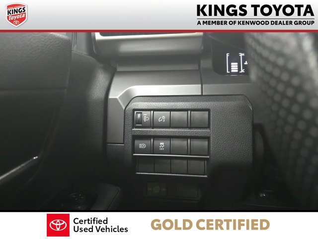 Certified 2024 Toyota Tacoma SR5 AWD/4WD image 27
