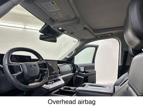 Used 2025 Ford Expedition Active AWD/4WD image 32