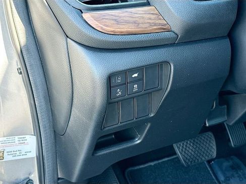 Used 2019 Honda CR-V Touring image 10
