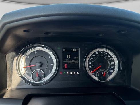 Used 2020 RAM 1500 Classic SLT RWD image 23