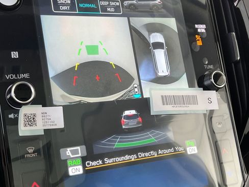 New 2026 Subaru Ascent Limited AWD/4WD image 22