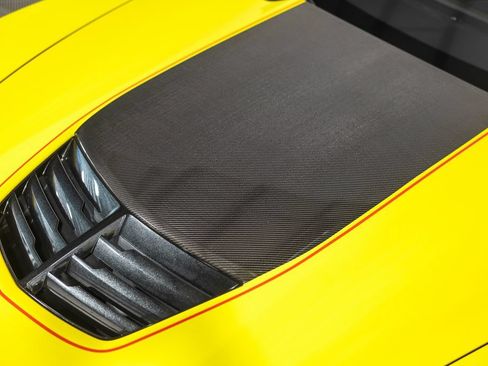 Used 2016 Chevrolet Corvette Z06 w/ 3LZ Preferred Equipment Group RWD image 21