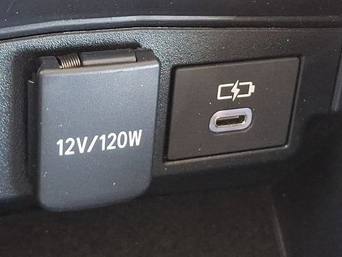 Used 2024 Toyota Corolla Cross L FWD image 25