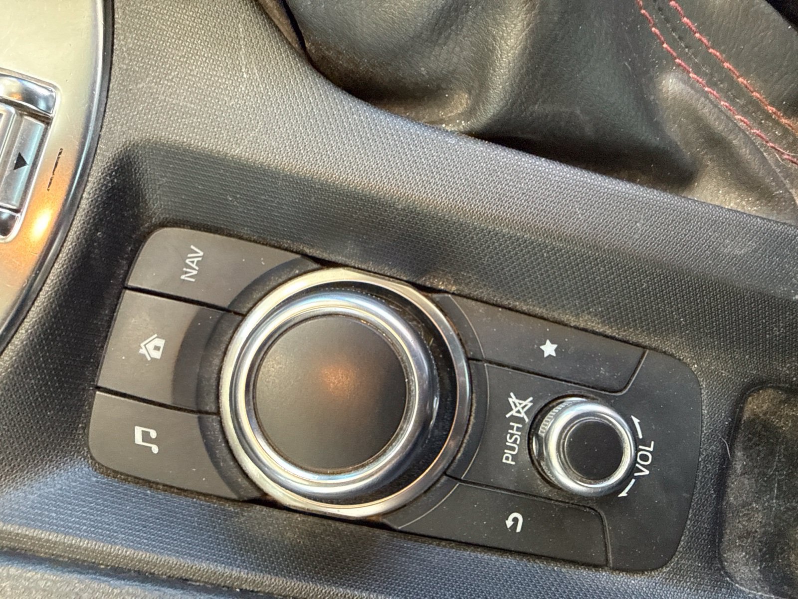 Used 2019 MAZDA MX-5 Miata RF Grand Touring RWD image 12