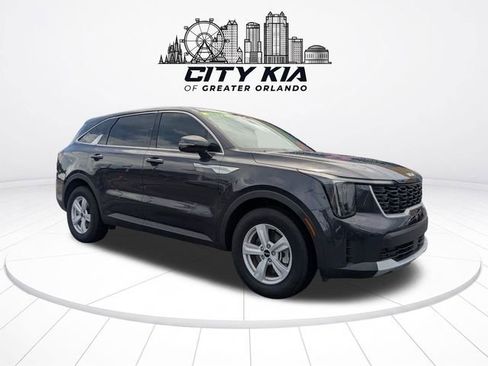 New 2026 Kia Sorento LX FWD image 9