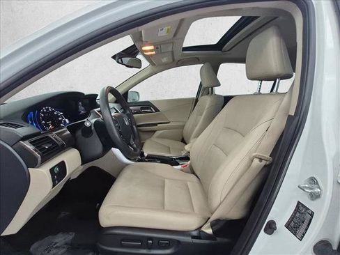 Used 2017 Honda Accord EX-L image 17