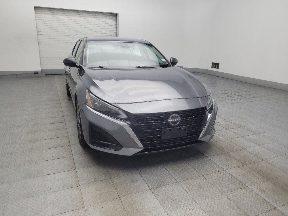 Used 2024 Nissan Altima 2.5 SV FWD image 13