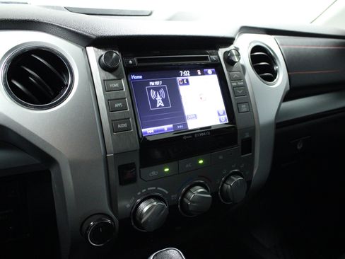 Used 2019 Toyota Tundra SR5 AWD/4WD image 23