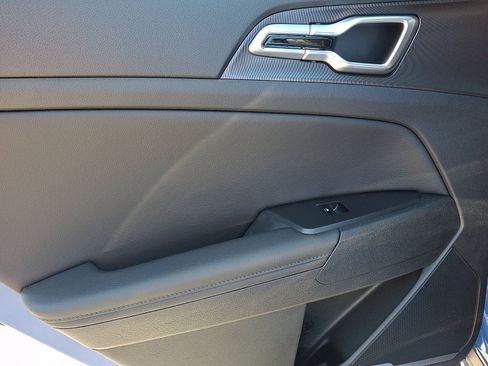 New 2026 Kia Sportage EX AWD/4WD image 8