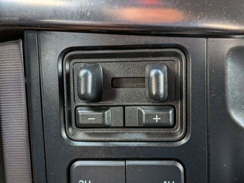 Used 2023 Ford F150 Platinum image 25