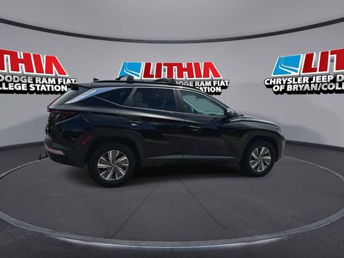 Used 2022 Hyundai Tucson Blue w/ Cargo Package AWD/4WD image 8