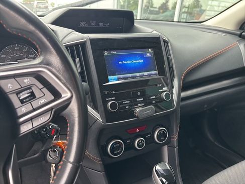 Used 2020 Subaru Crosstrek 2.0i Premium w/ Popular Package #2 AWD/4WD image 9