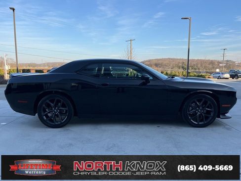 Used 2023 Dodge Challenger R/T w/ Blacktop Package image 19