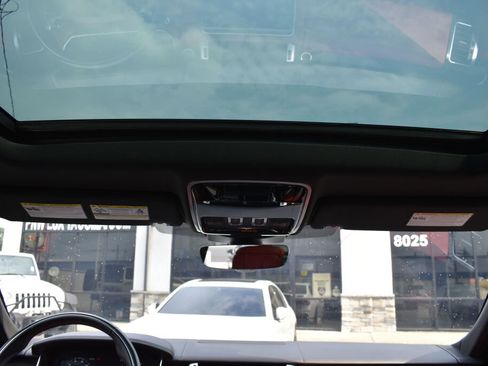 Used 2019 Land Rover Range Rover Sport HSE Dynamic image 22