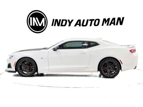 Used 2018 Chevrolet Camaro SS RWD image 7