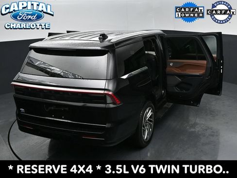 Used 2025 Lincoln Navigator Reserve AWD/4WD image 35