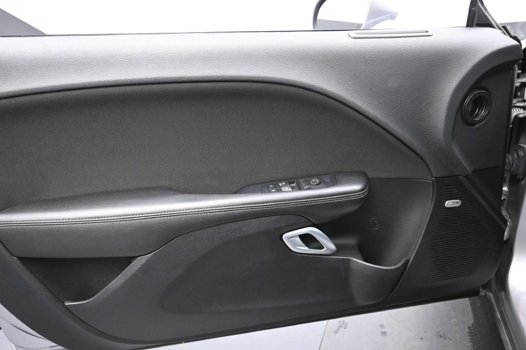 Used 2016 Dodge Challenger R/T Scat Pack RWD image 25