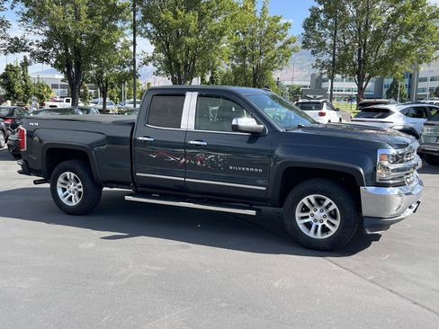 Used 2017 Chevrolet Silverado 1500 LTZ AWD/4WD image 5