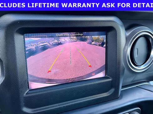 Used 2021 Jeep Wrangler Unlimited Sahara w/ Safety Group AWD/4WD image 18