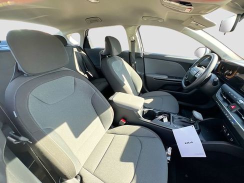 New 2026 Kia K4 LXS image 24