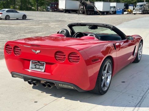 Used 2005 Chevrolet Corvette Convertible RWD image 14