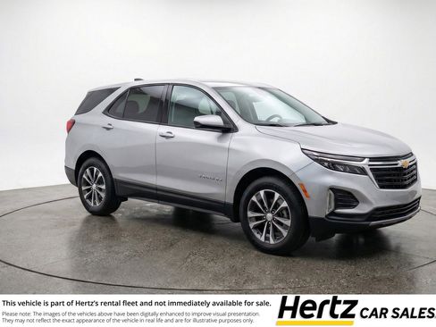 Used 2025 Chevrolet Equinox LT image 1