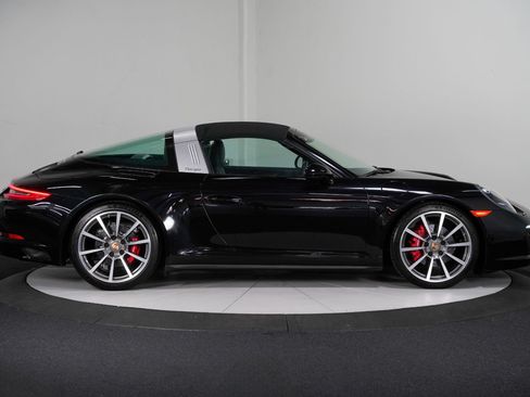 Used 2017 Porsche 911 Targa 4 AWD/4WD image 10