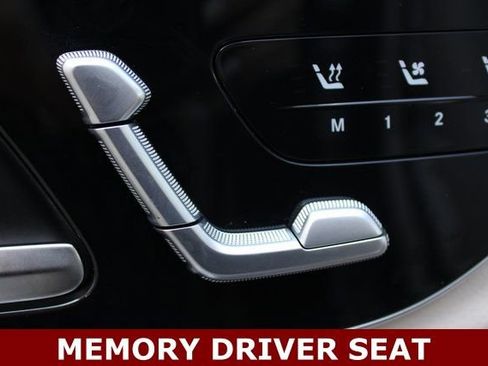 Used 2023 Mercedes-Benz EQS 580 4MATIC SUV image 4