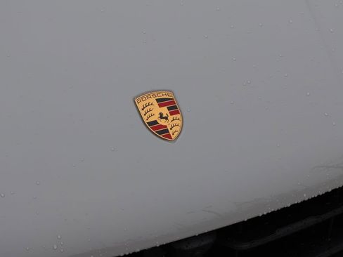 New 2026 Porsche Macan image 13