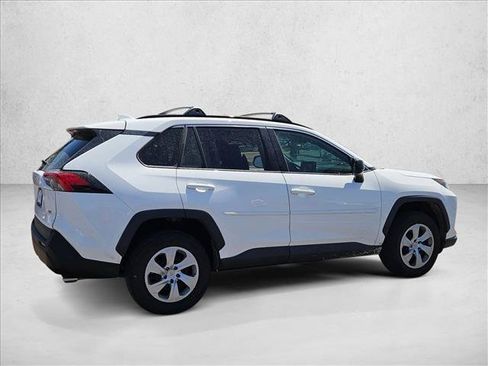 Used 2019 Toyota RAV4 LE w/ Carpet Mat Package FWD image 4
