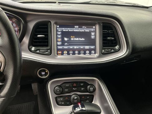Used 2019 Dodge Challenger SXT w/ Driver Convenience Group RWD image 16