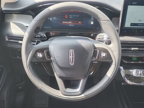 Used 2024 Lincoln Corsair AWD w/ Equipment Group 101A image 25
