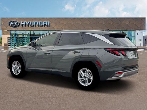 New 2026 Hyundai Tucson SE image 4